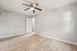 W Arch St-3004-024.jpg