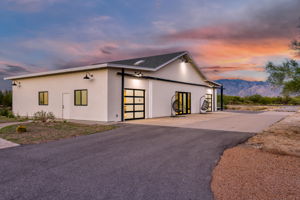 Guest House/Hangar