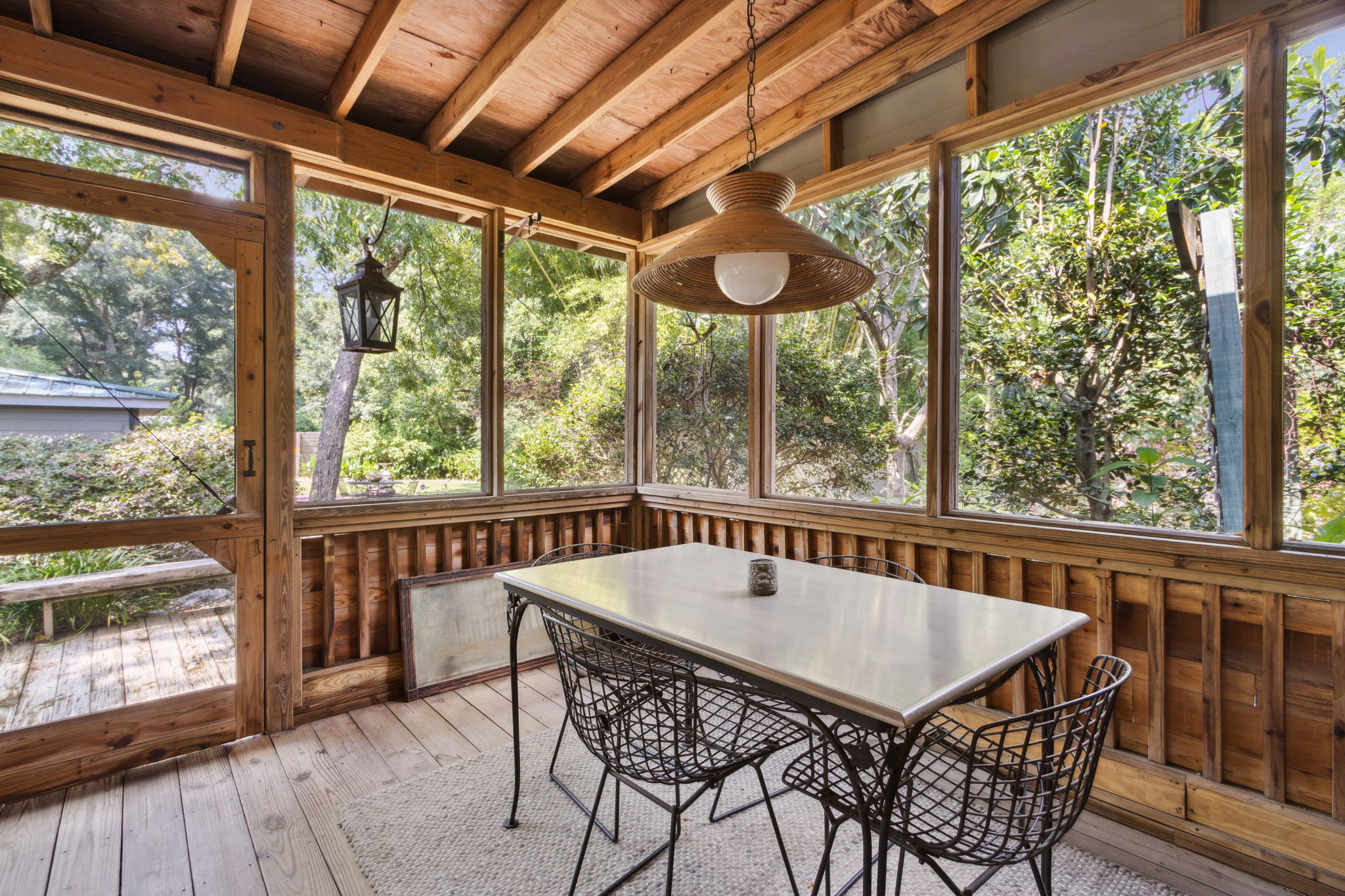 Screened-in Porch