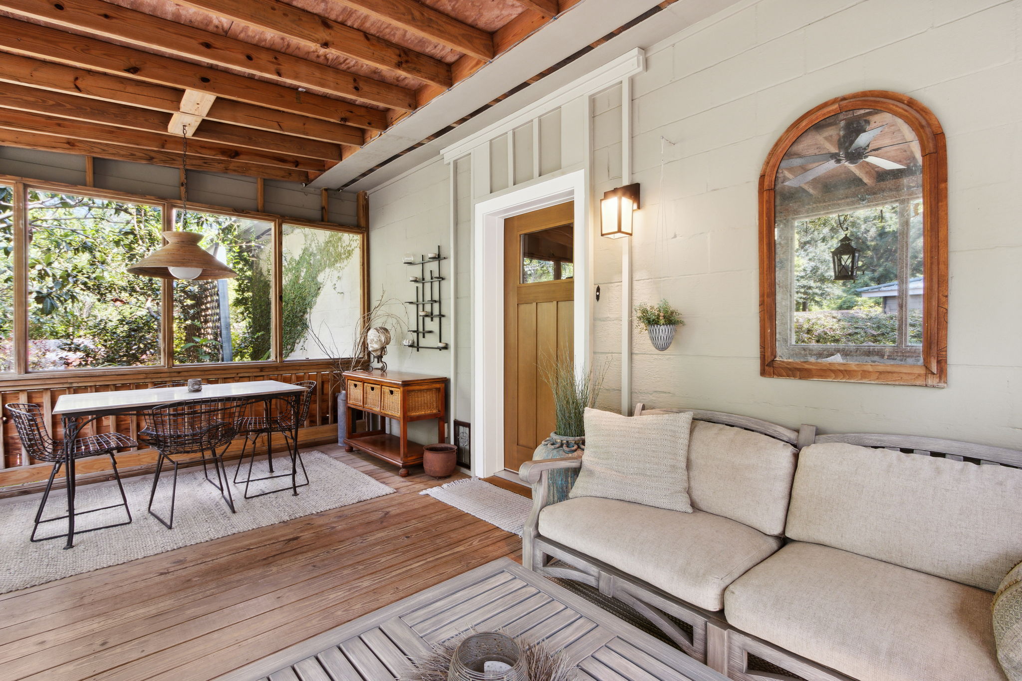 Screened-in Porch