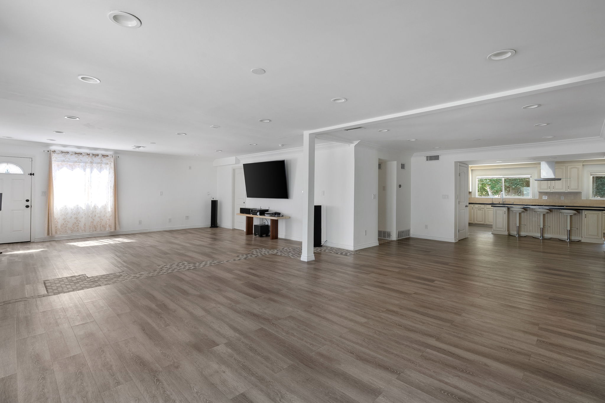 17211 Orozco Street-13