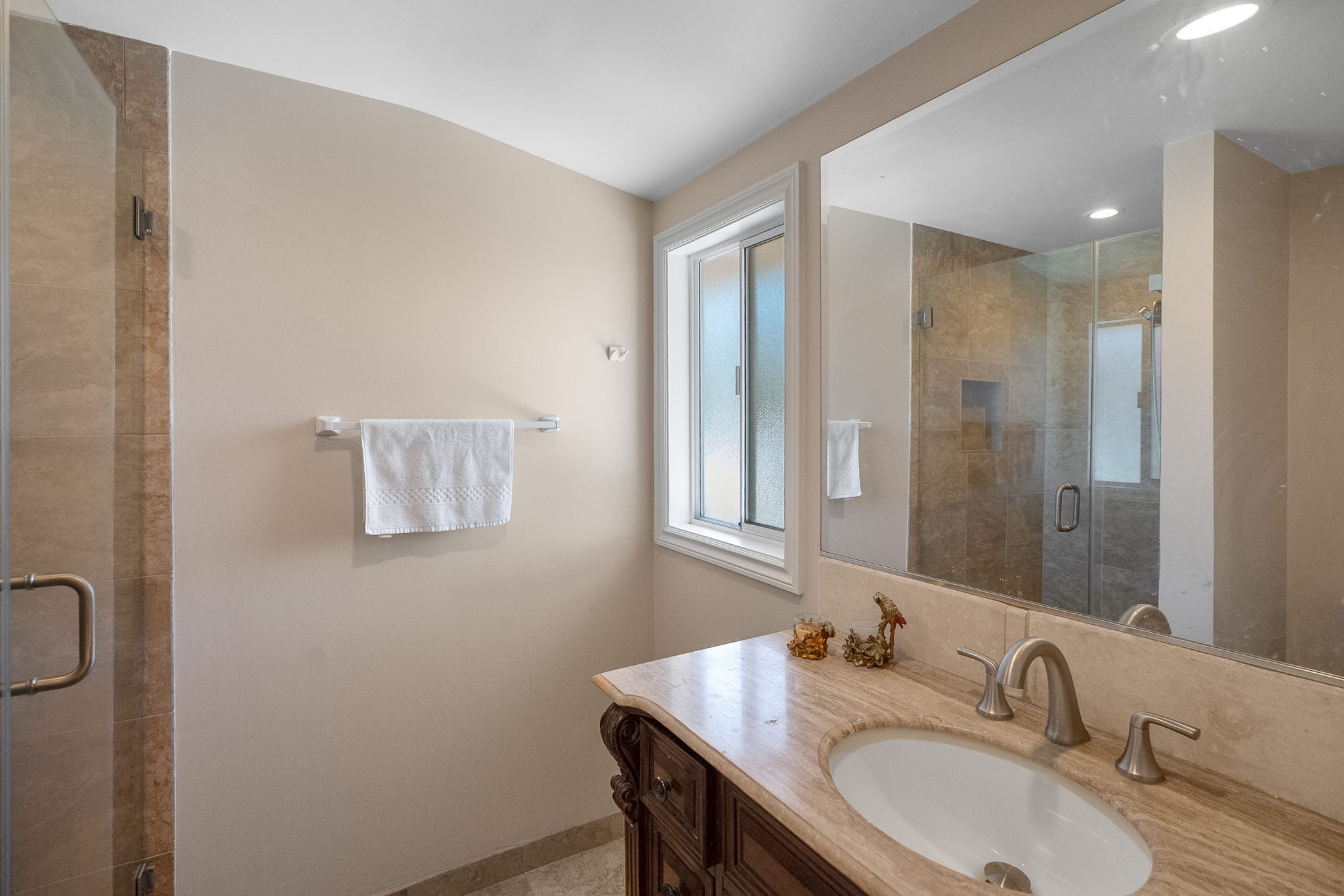 17211 Orozco Street-66