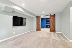  Photo 47