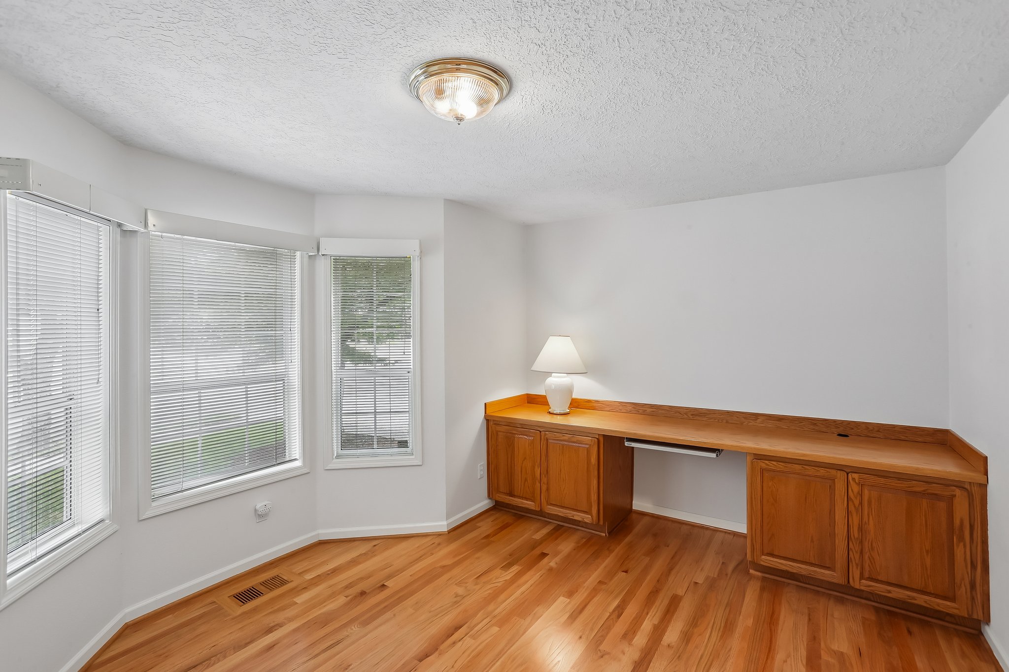 SE Fisher Dr-S1207-027.jpg