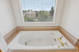 SE Fisher Dr-S1207-049.jpg