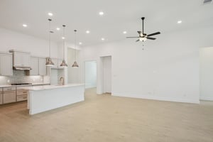 Gleeful St-S0703-007.jpg