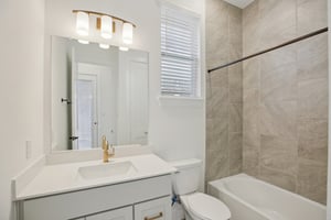 Gleeful St-S0703-021.jpg