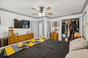  Photo 32