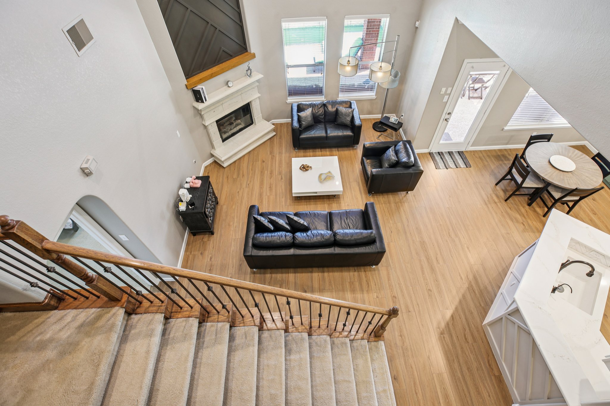 Elverson Oaks Dr-S2402-007.jpg