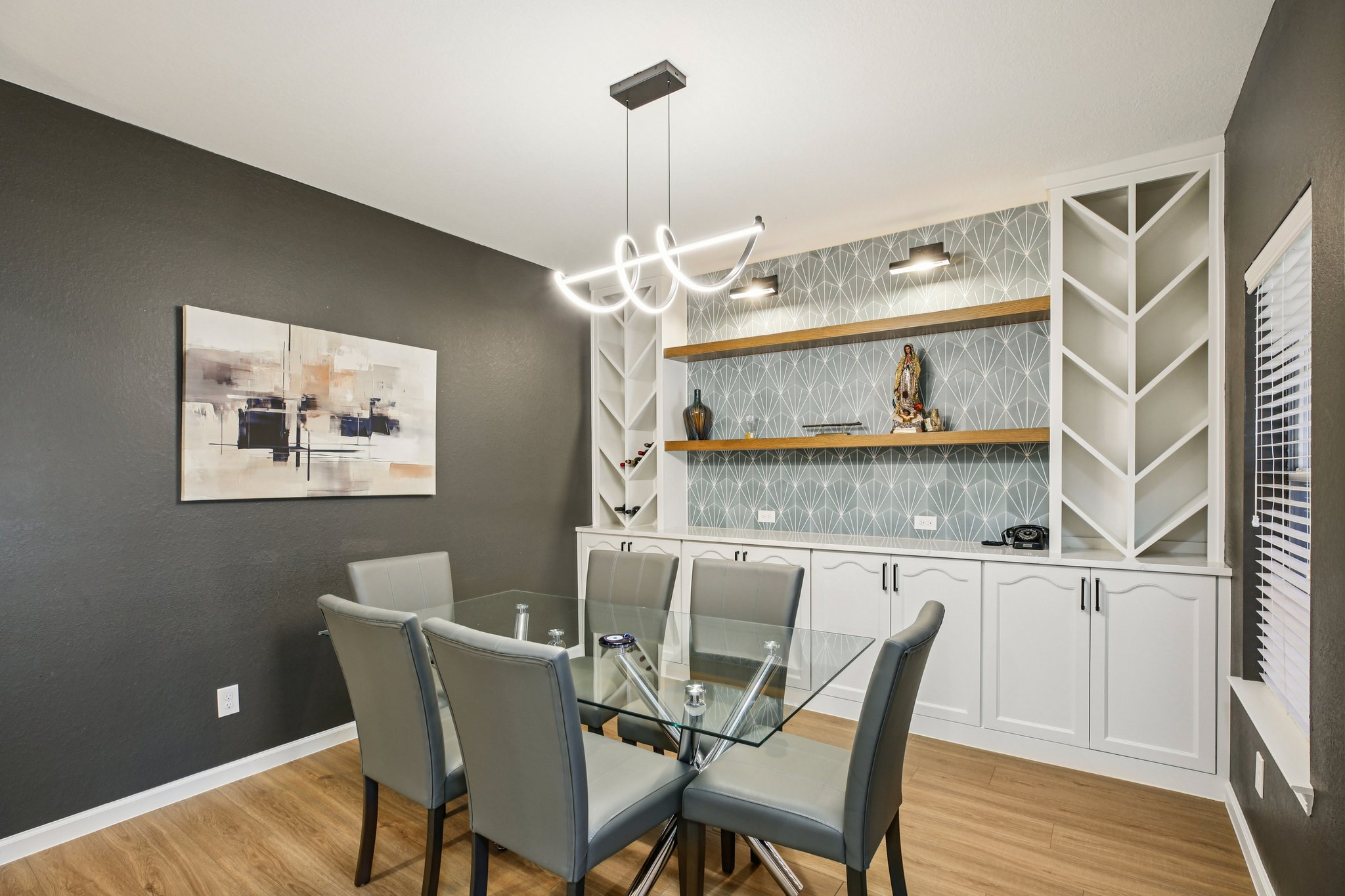 Elverson Oaks Dr-S2402-009.jpg