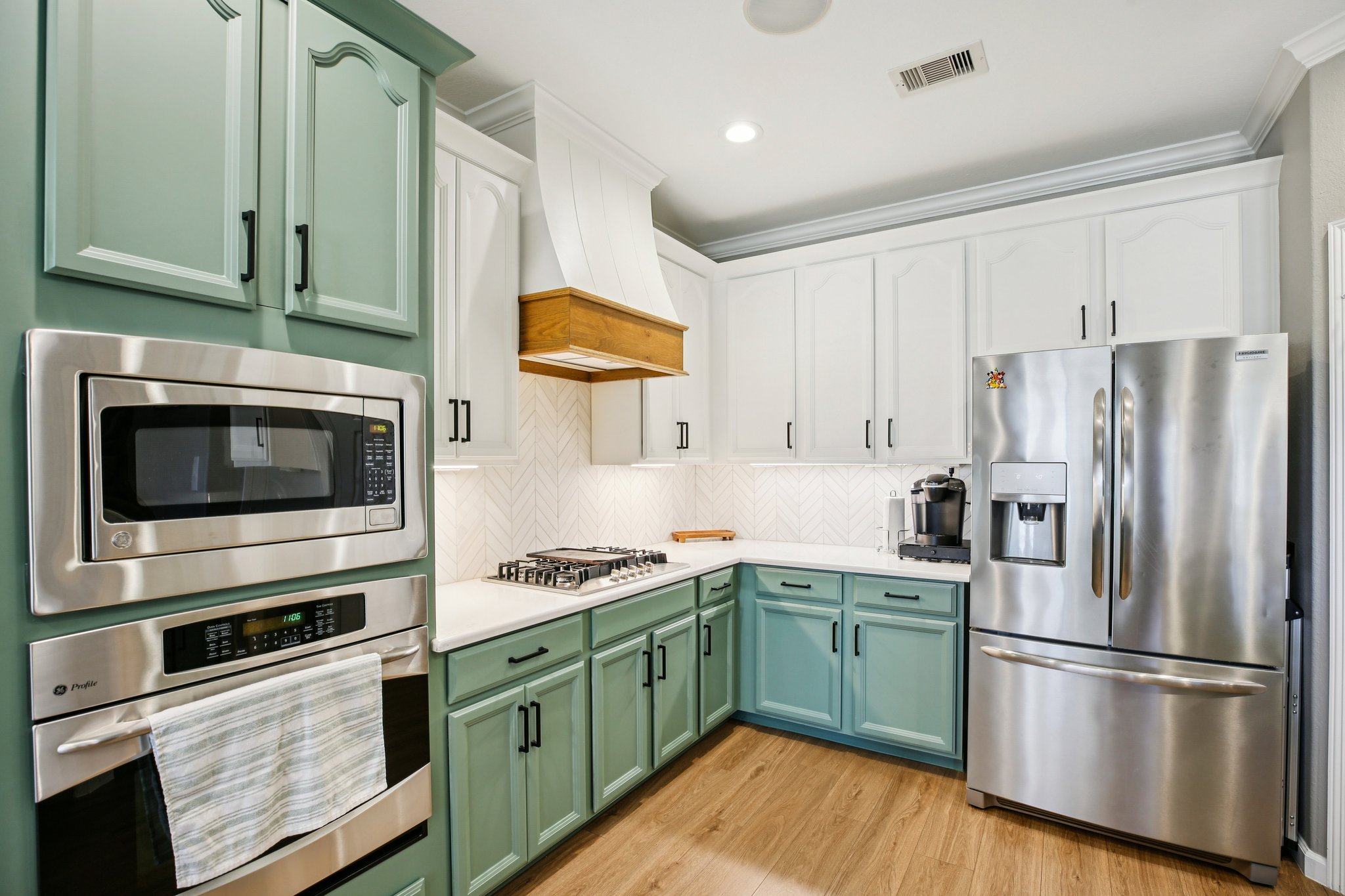 Elverson Oaks Dr-S2402-015.jpg