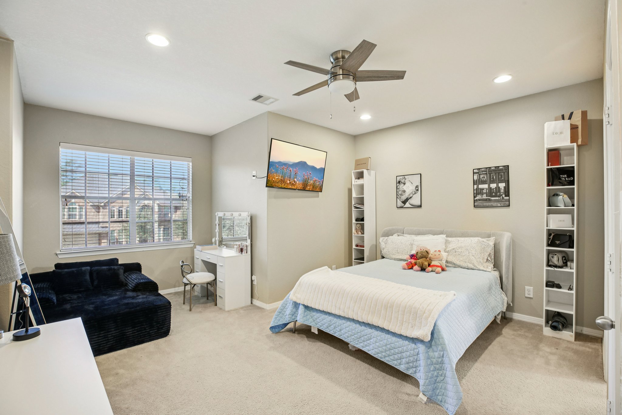 Elverson Oaks Dr-S2402-033.jpg