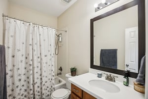 Elverson Oaks Dr-S2402-032.jpg