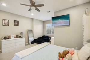 Elverson Oaks Dr-S2402-034.jpg