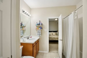 Elverson Oaks Dr-S2402-035.jpg