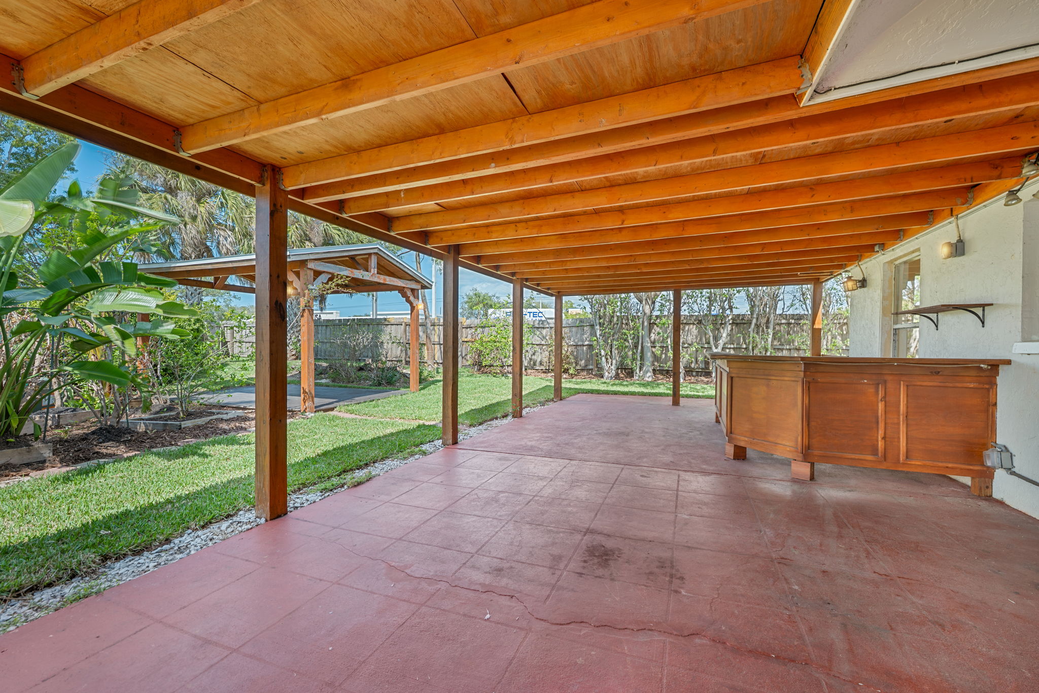 Oversized Lanai - View 1