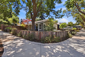003_F8_1723 Lenolt St