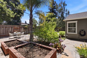 040_F8_1723 Lenolt St