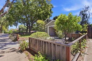 041_F8_1723 Lenolt St