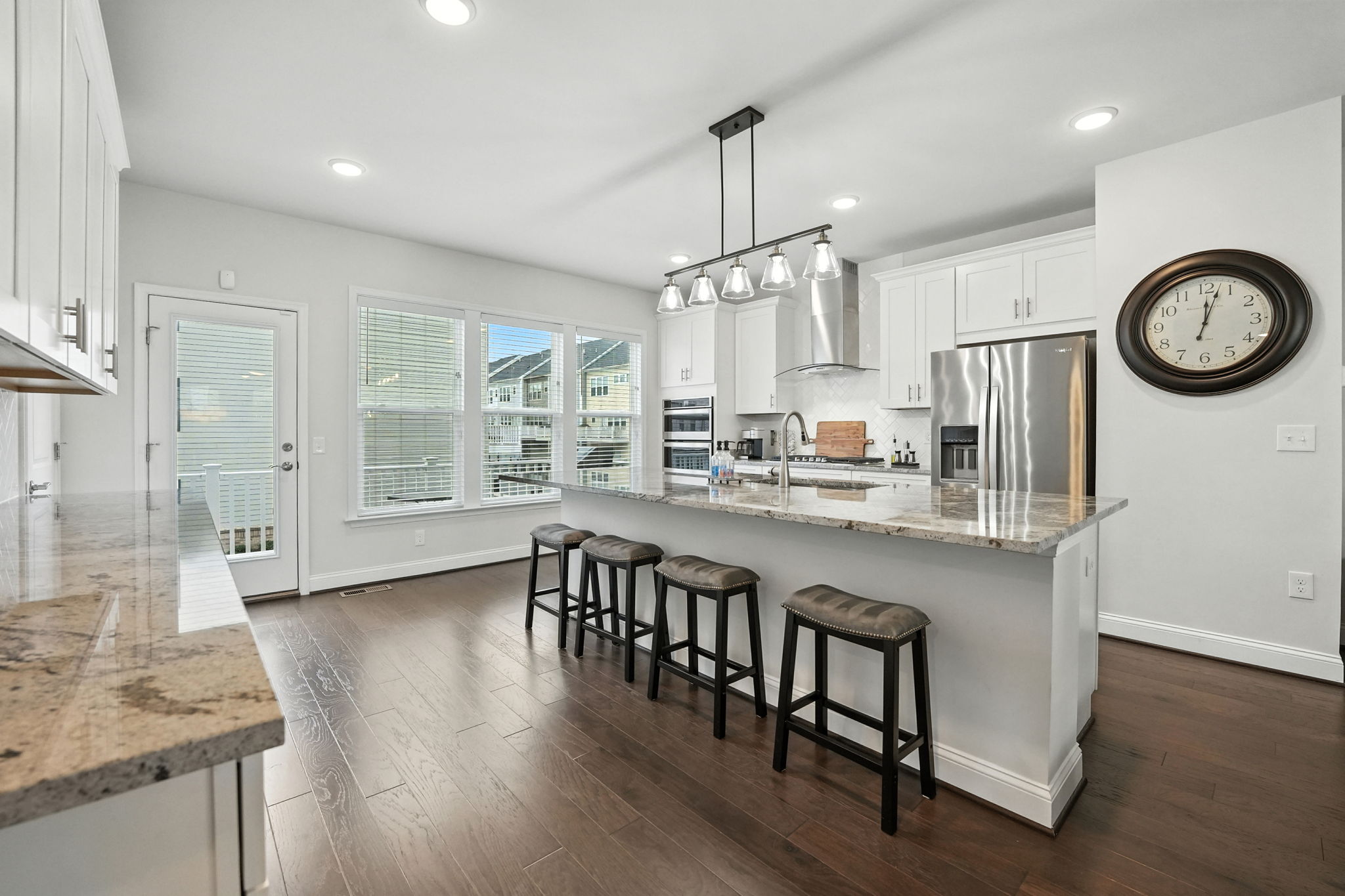 Spacious center island