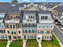 4 level townhome w rooftop terrace