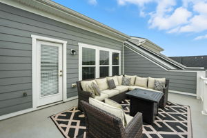 Rooftop terrace w hose bib