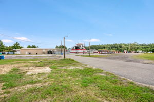  Photo 40