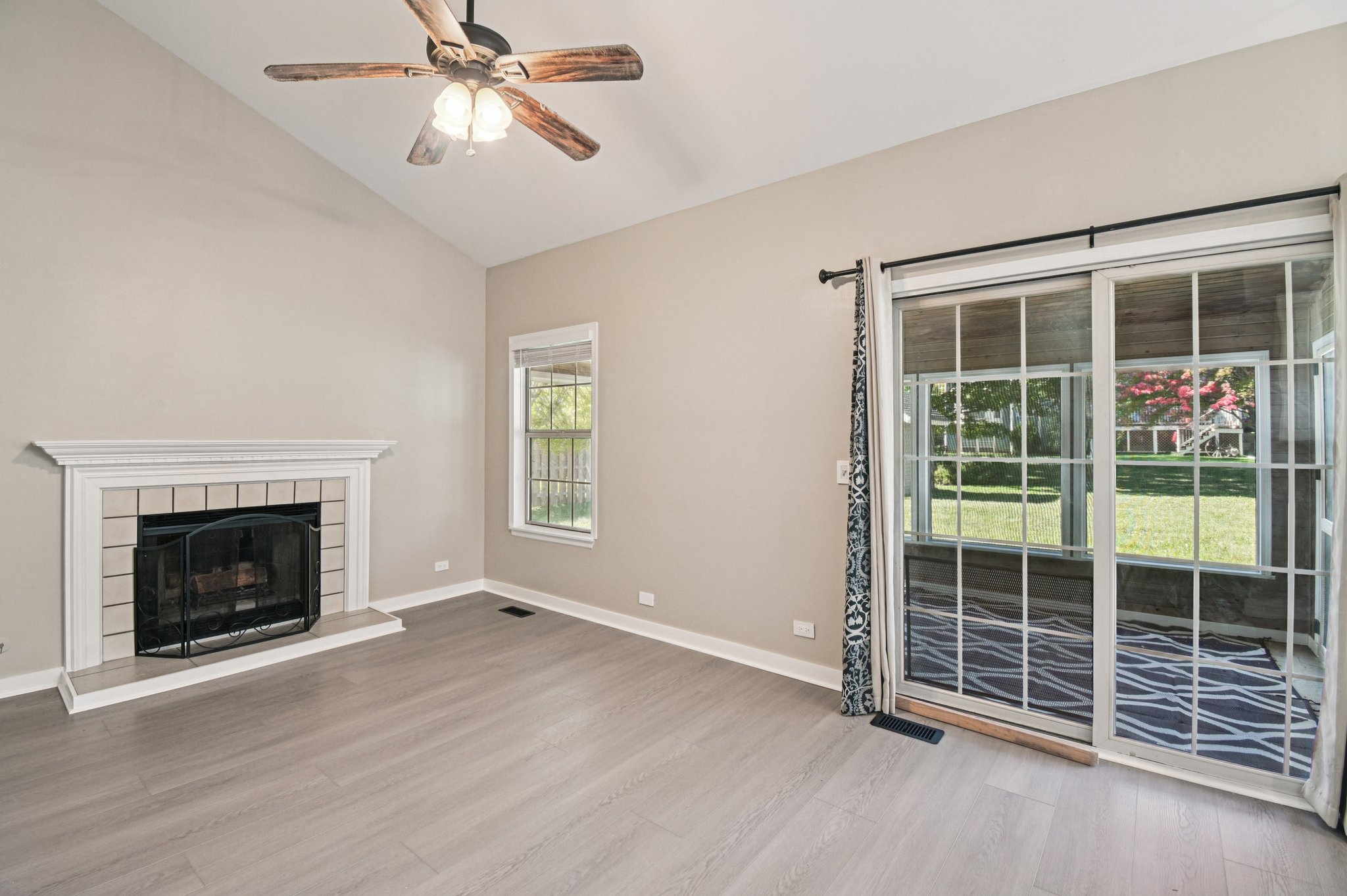 1724 Becker Ct-S2110-017.jpg