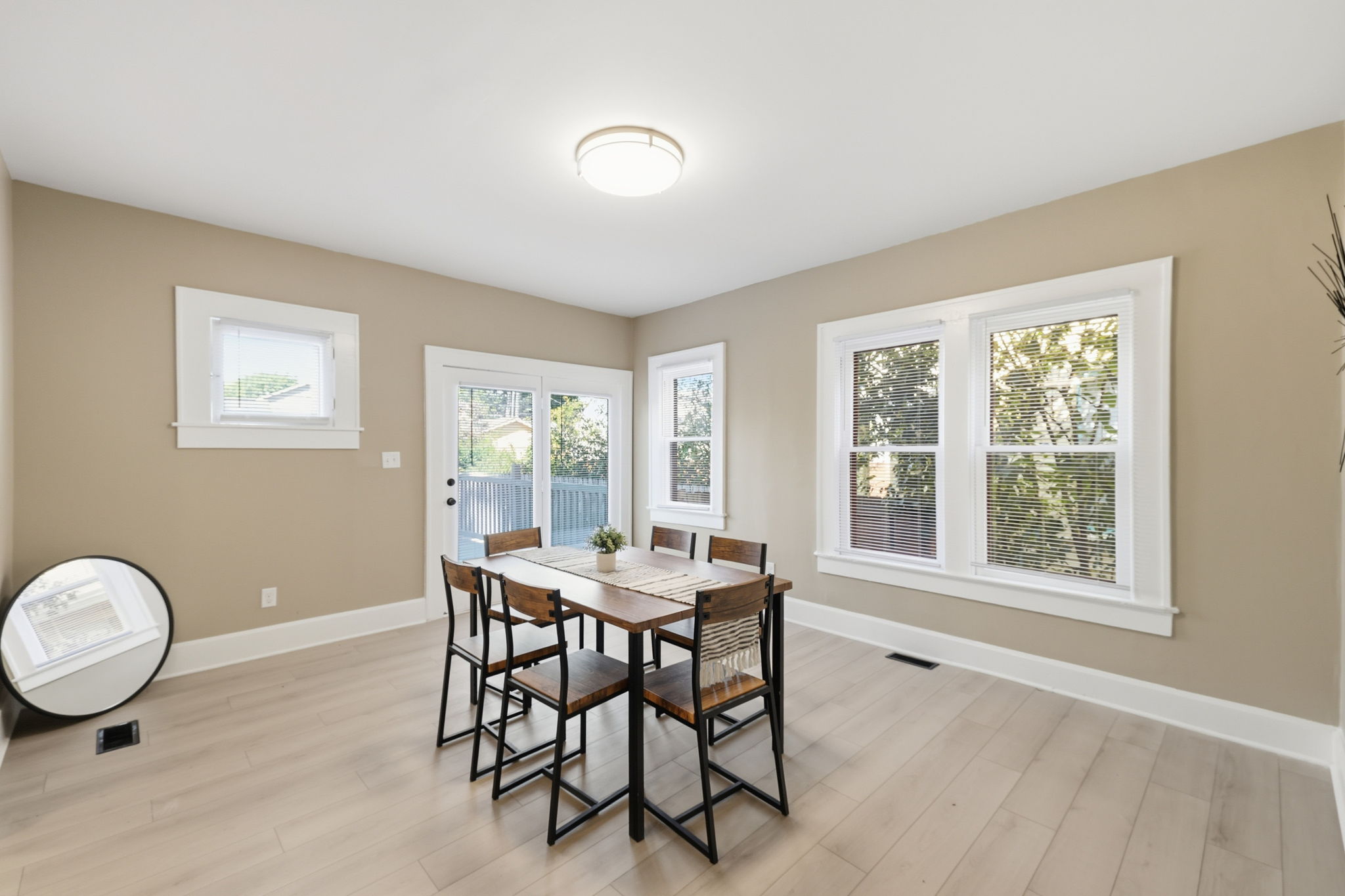 1724 Central Ave_008