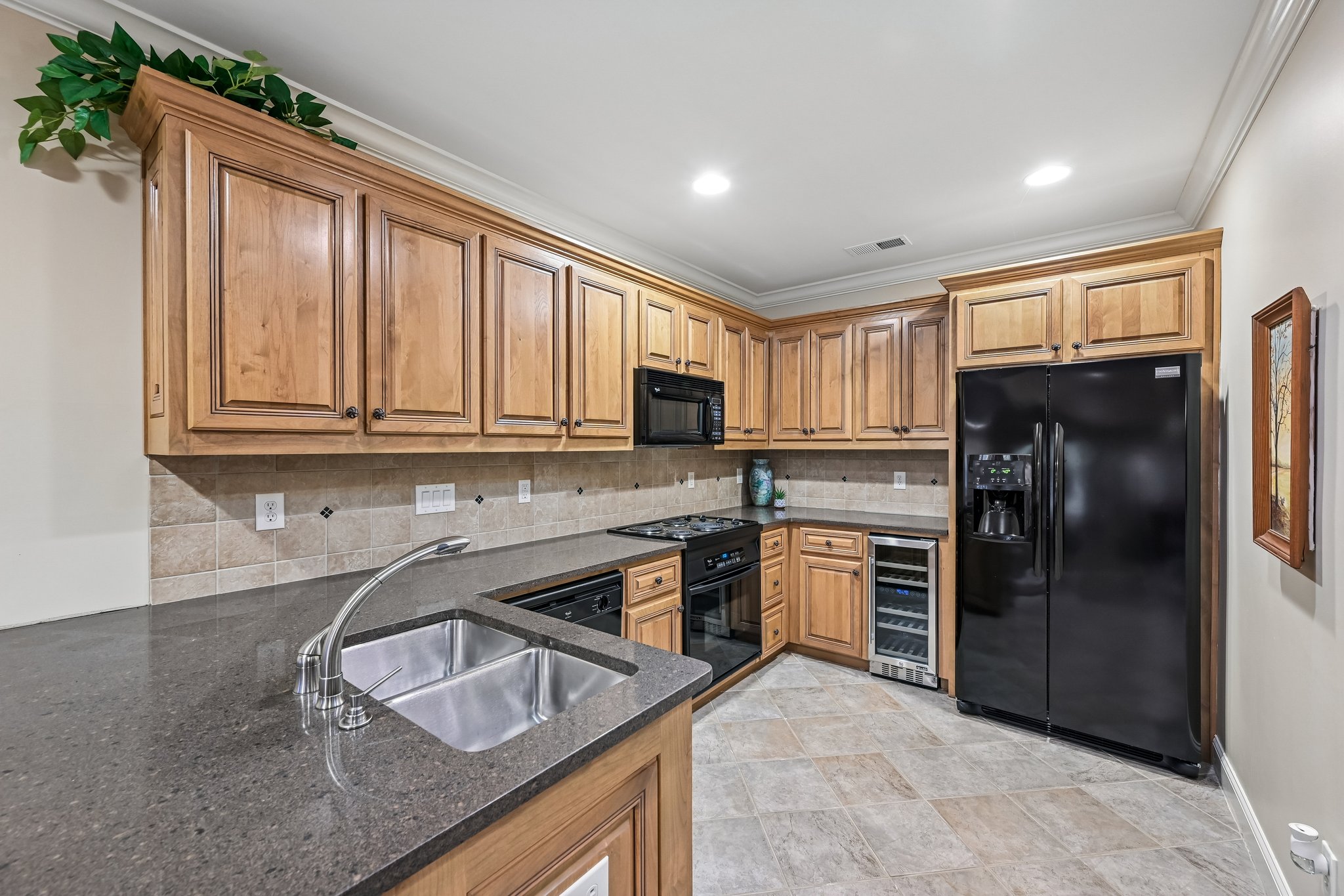 Lake Hardwood Dr-S2507-057.jpg