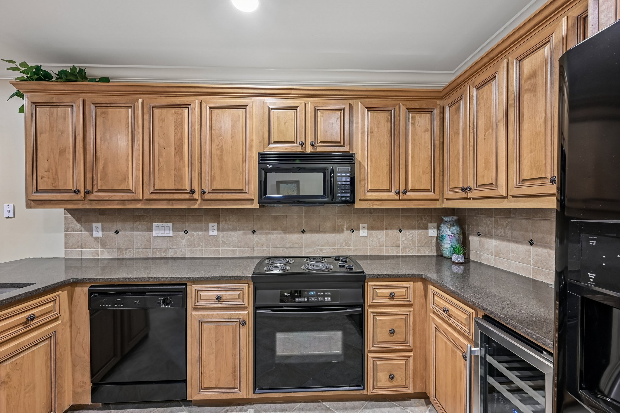 Lake Hardwood Dr-S2507-058.jpg