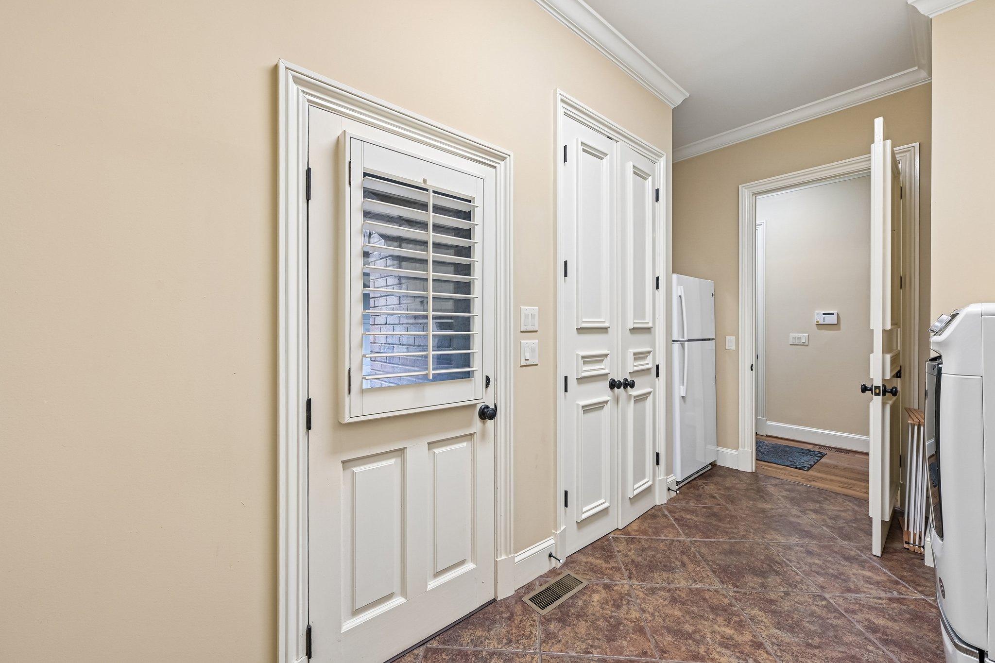 Lake Hardwood Dr-S2507-087.jpg