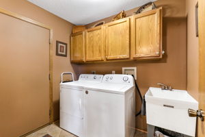  Photo 31