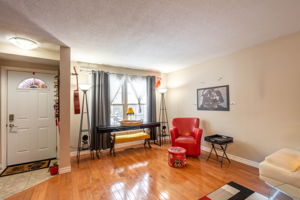 1725 Ernest Ave unit 14, London, ON N6E 2W3, Canada Photo 4
