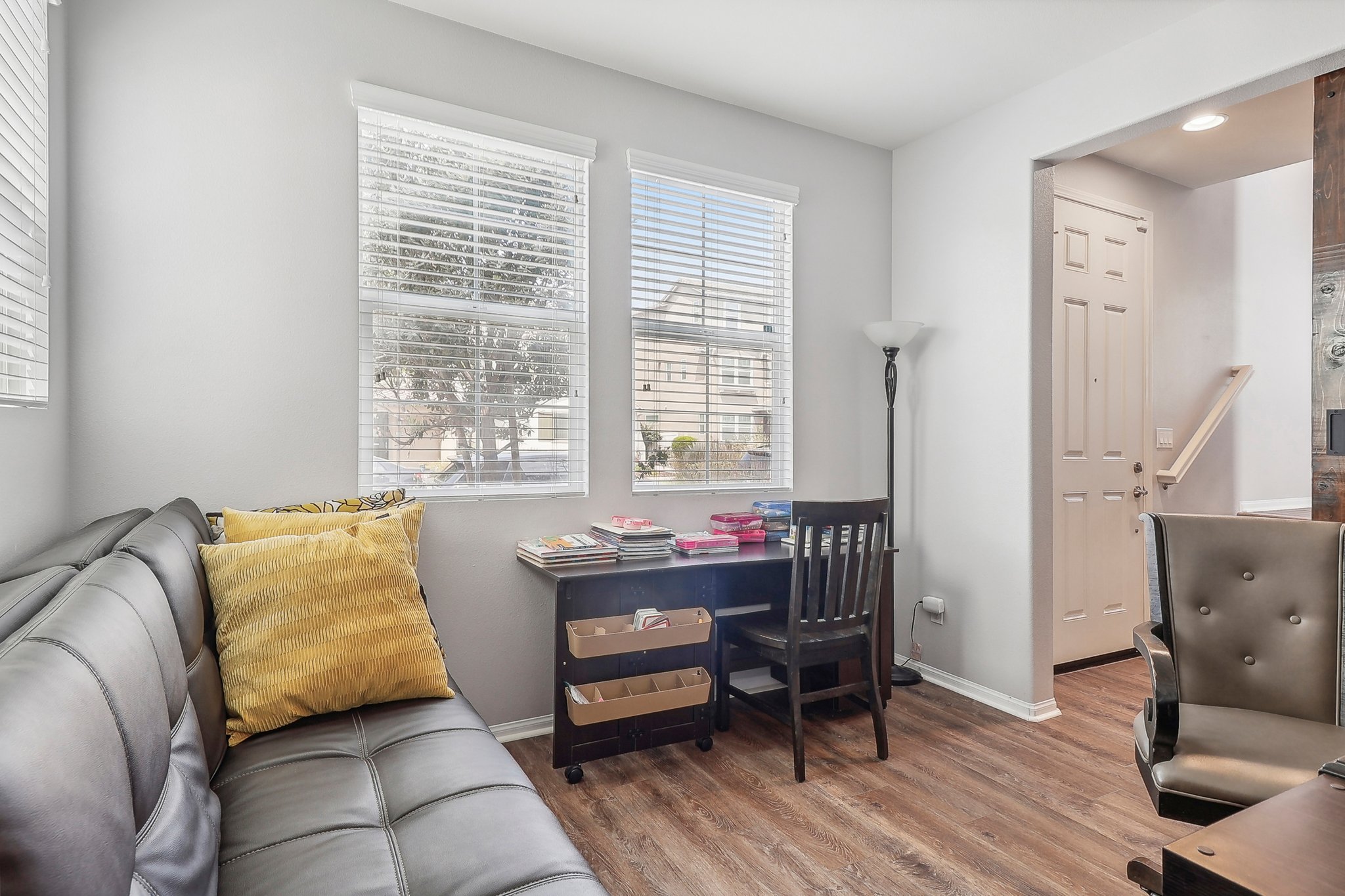 Tuckers Grove Ave-015.jpg