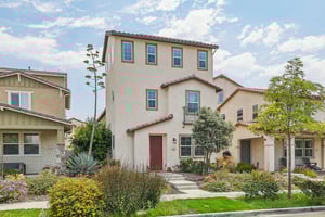 Tuckers Grove Ave-002.jpg