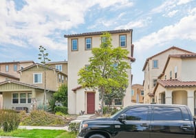 Tuckers Grove Ave-003.jpg