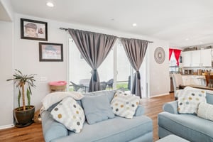 Tuckers Grove Ave-005.jpg