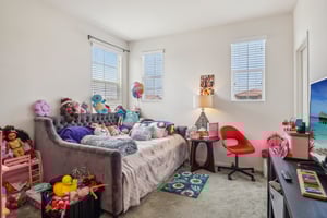 Tuckers Grove Ave-035.jpg