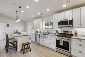 Kitchen (3)