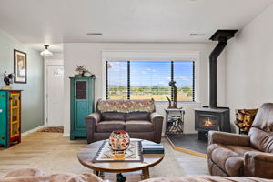 Living Room (5)