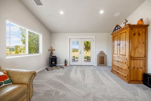 Primary Bedroom (4)