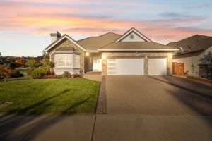  Photo 0