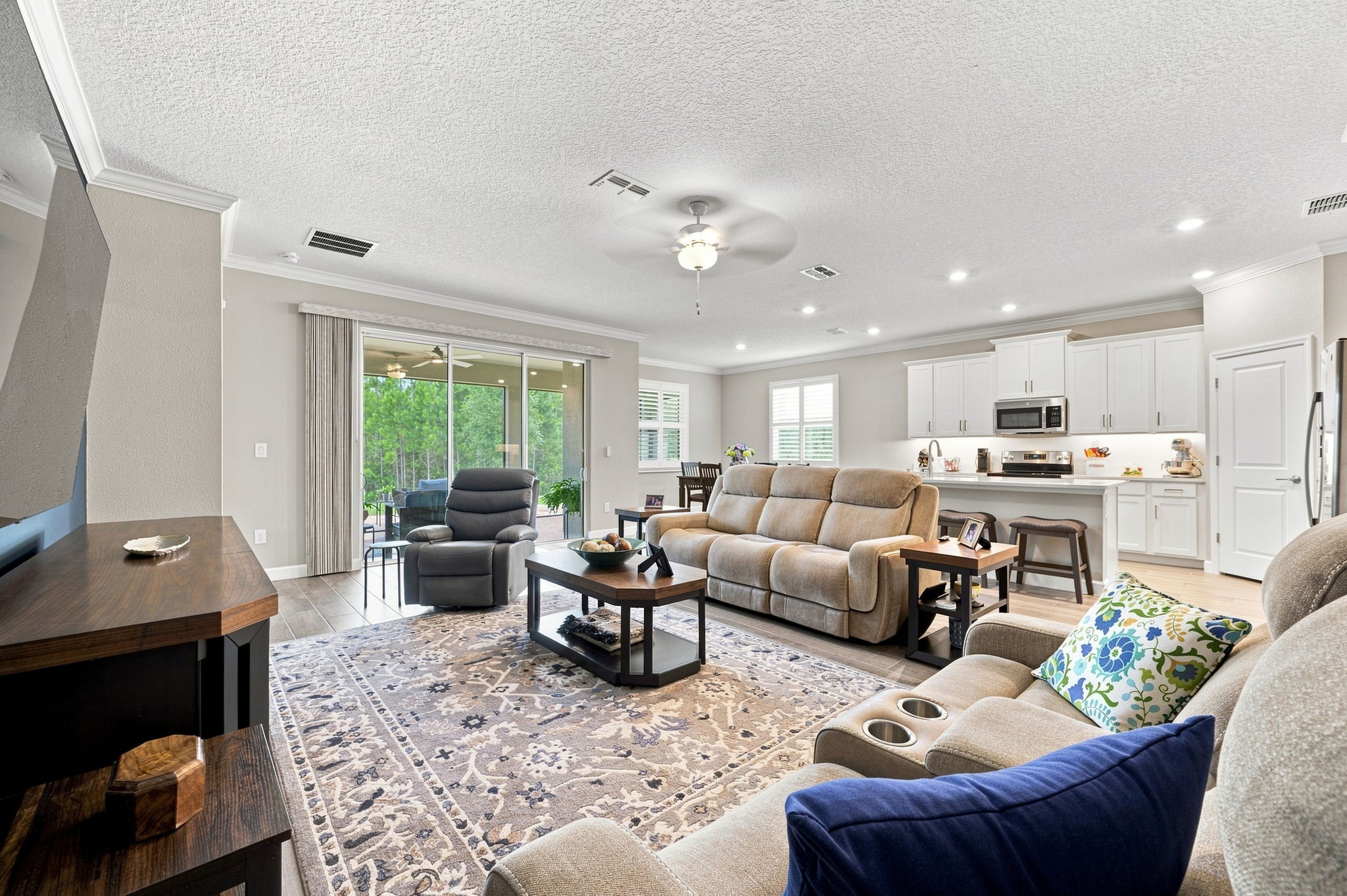 Living Room4