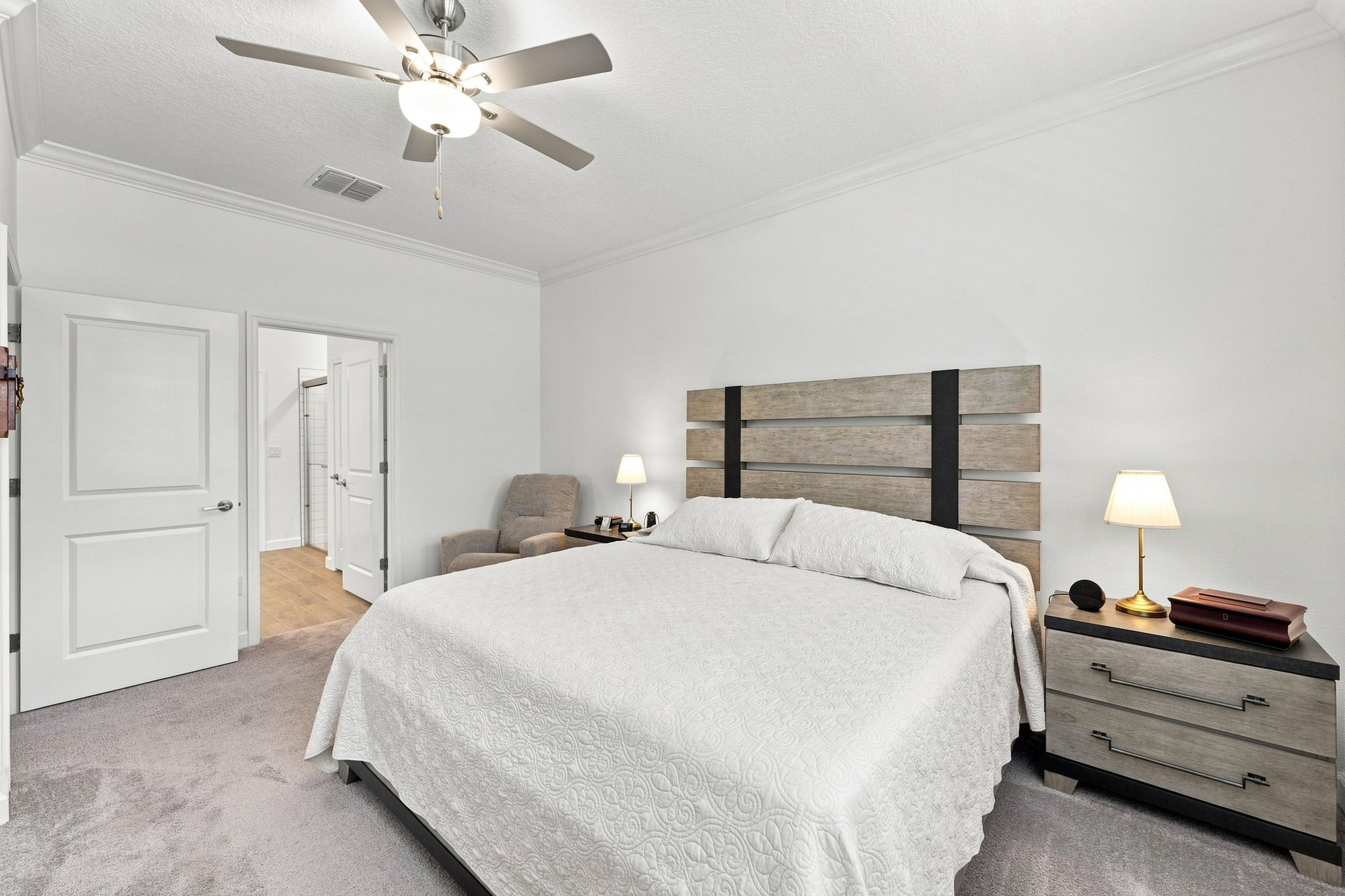 Primary Bedroom1b
