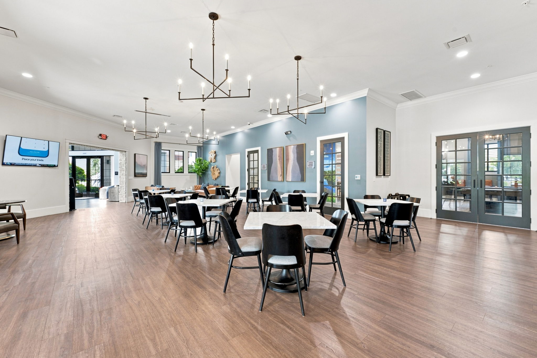 13-Clubhouse