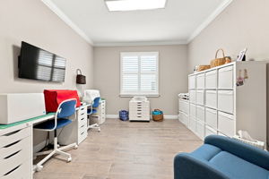 Office1a