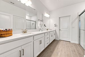 Primary Bathroom1a