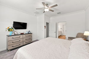 Primary Bedroom1c