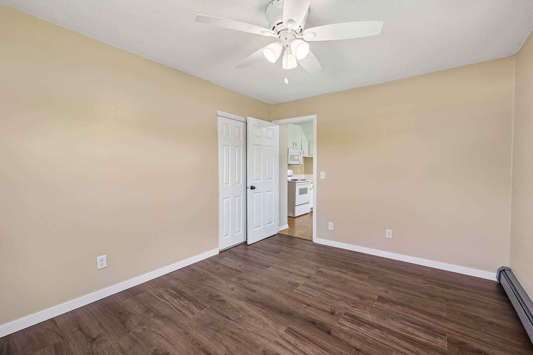 Kenyon St 2-S1005-018.jpg